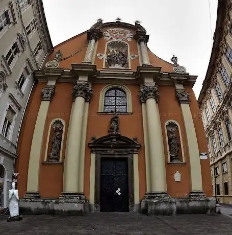 Photo de Church of Trinity