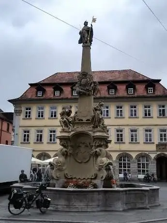 Photo de Four Tubes Fountain