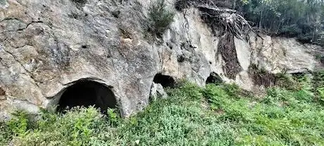 Photo de Furnas de Ribadeira