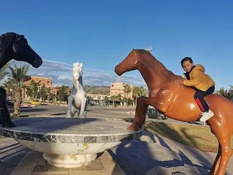 Photo de Rond Point des Chevaux