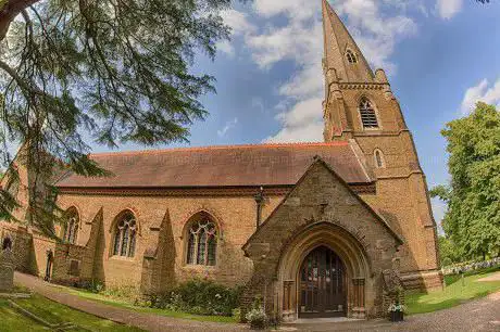 Photo de Saint Michael's Galleywood Church & Cemetery