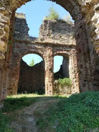 Photo de Abbazia di Santa Maria di Corazzo