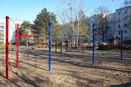 Photo de Spielplatz im Hans-Grade-Ring