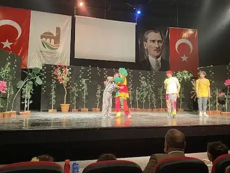 Photo de Kültür Merkezi