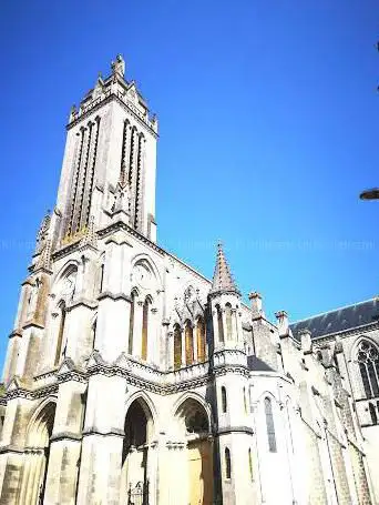 Photo de Église Saint-Pierre