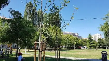 Photo de Jardim do Arco do Cego
