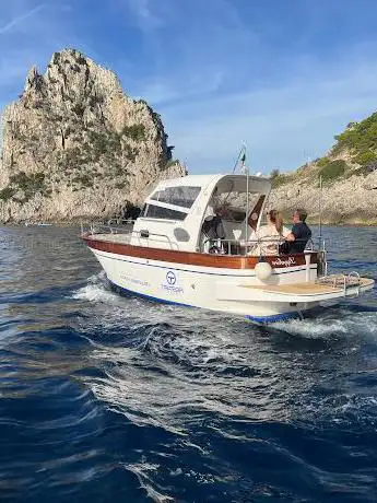 Photo de Restart Boat Noleggio barche