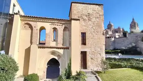 Photo de Church of San Polo