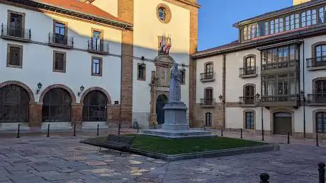 Photo de Estatua de Feijoo