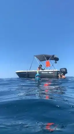 Photo de Alquiler de barcas sin patron