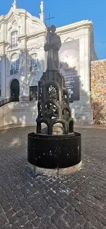 Photo de Statue de Saint Antoine