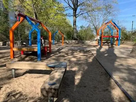 Photo de Spielplatz Wullenweberstraße