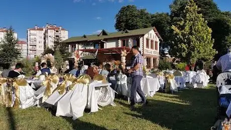 Photo de Kemalpaşa Parkı