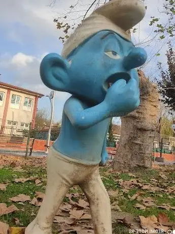Photo de Şeker Mahallesi Parkı