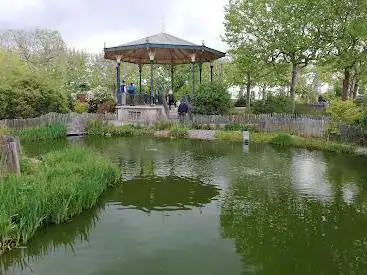Photo de Square Leclerc