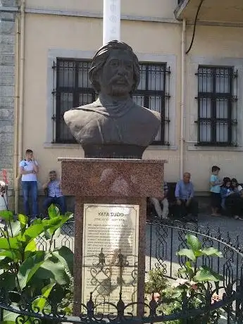 Photo de Oğuz Atay Büstü