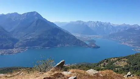 Photo de Viewpoint for the north part of Como lake