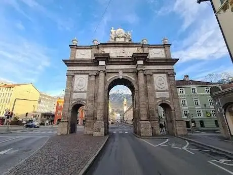 Photo of Triumphpforte