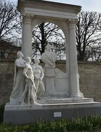 Photo de Monument à Pierre Marie René Ernest Waldeck-Rousseau