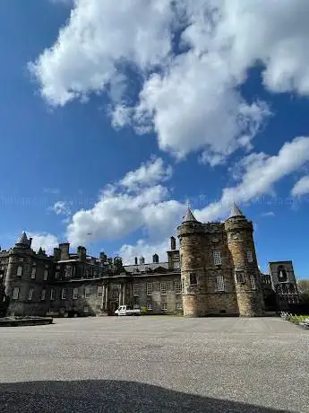 Photo de Abbey Sanctuary - Historic Scotland