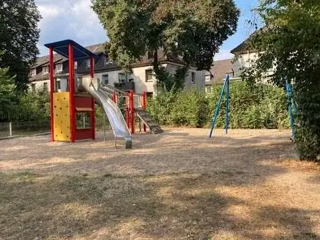Photo de Spielplatz Kurt-Heintze-Straße