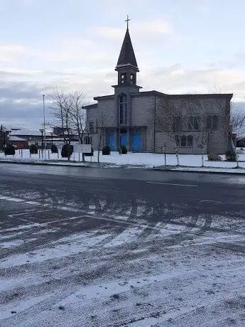 Photo de Way of the Cross Catholic Church Togher
