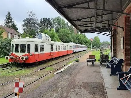 Foto de Train Touristique du Pays de Puisaye Forterre