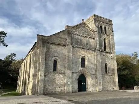 Photo of Basilique Notre-Dame-de-la-Fin-des-Terres de Soulac-sur-Mer