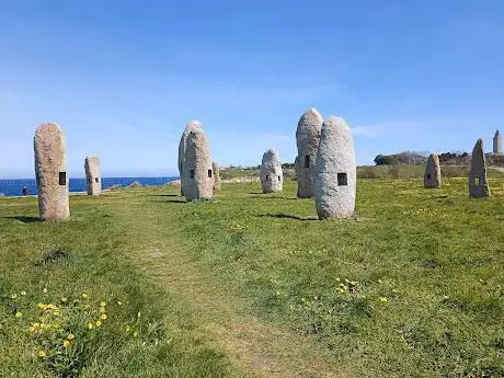 Photo de Menhirs pour la paix