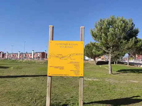 Photo de Ribera Sur Sports Park