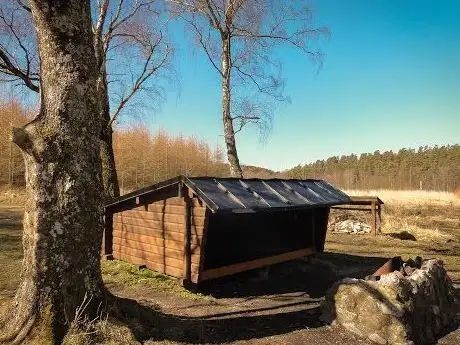 Photo de Lägerplats Häckeberga - Jägarehus