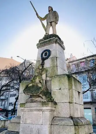 Photo de Monumento ó pescador