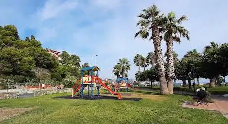 Photo de La Rabina - Rotonda sul mare