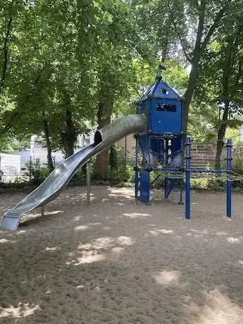 Photo de Spielplatz Arndtstraße II