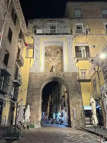 Photo de Saint Gennaro Gate
