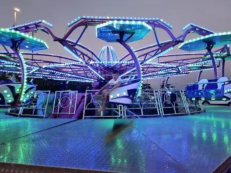 Photo de Lunapark Nin