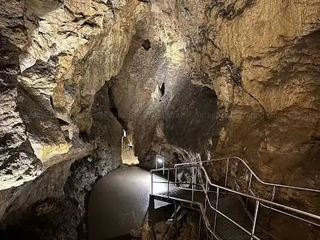 Photo de Palvolgyi Cave