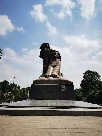Photo de Egypt's Renaissance Statue