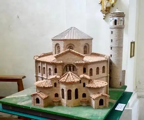 Photo de Church of Saint Euphemia