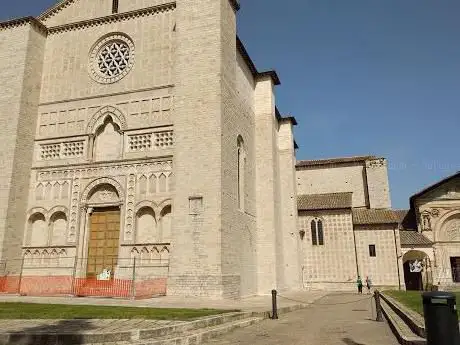 Photo de Trasimena Gate