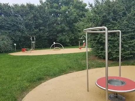 Photo de Spielplatz Am Strauk