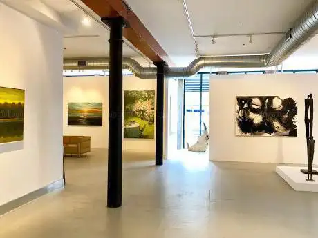 Photo de M Fine Arts Galerie