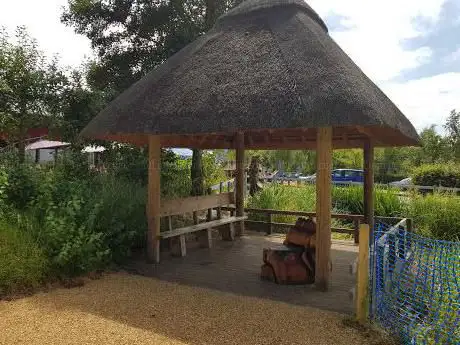 Photo de Pitsford water fishing lodge