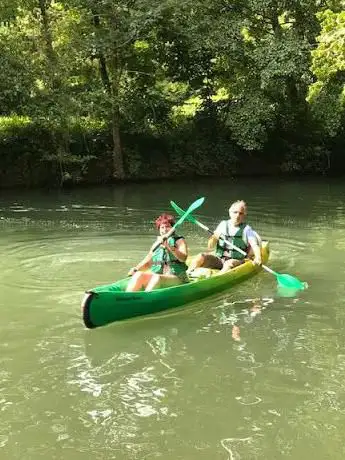 Photo de Adventure Canoe - Location Canoe - Canoe 77