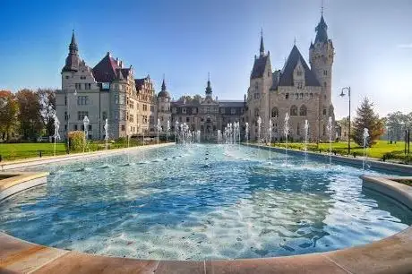 Photo de Moszna Zamek