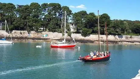 Photo of Izenah Croisières - Île aux Moines