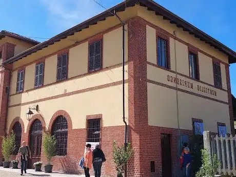 Photo de Stazione Ferroviaria di Montiglio-Murisengo