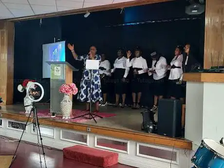 Photo de Crown of Christ Gospel Church