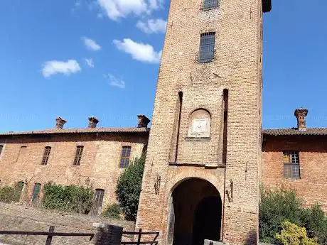 Photo de Castello di Peschiera Borromeo