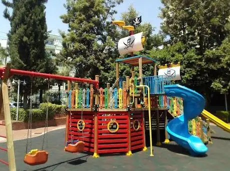 Photo de Çelikler Çocuk Parkı